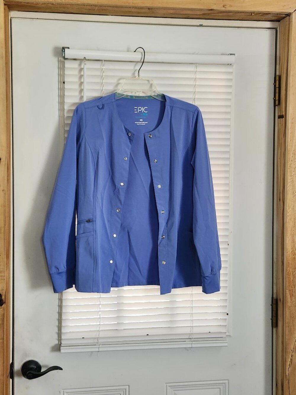 epic womans scrub snap front medical  jacket  size XS